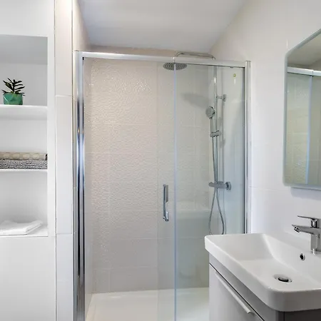 E1 Station House, Casa vacanze